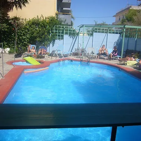 Park Aparthotel 2*
