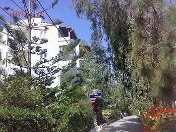 Park 2* Candia